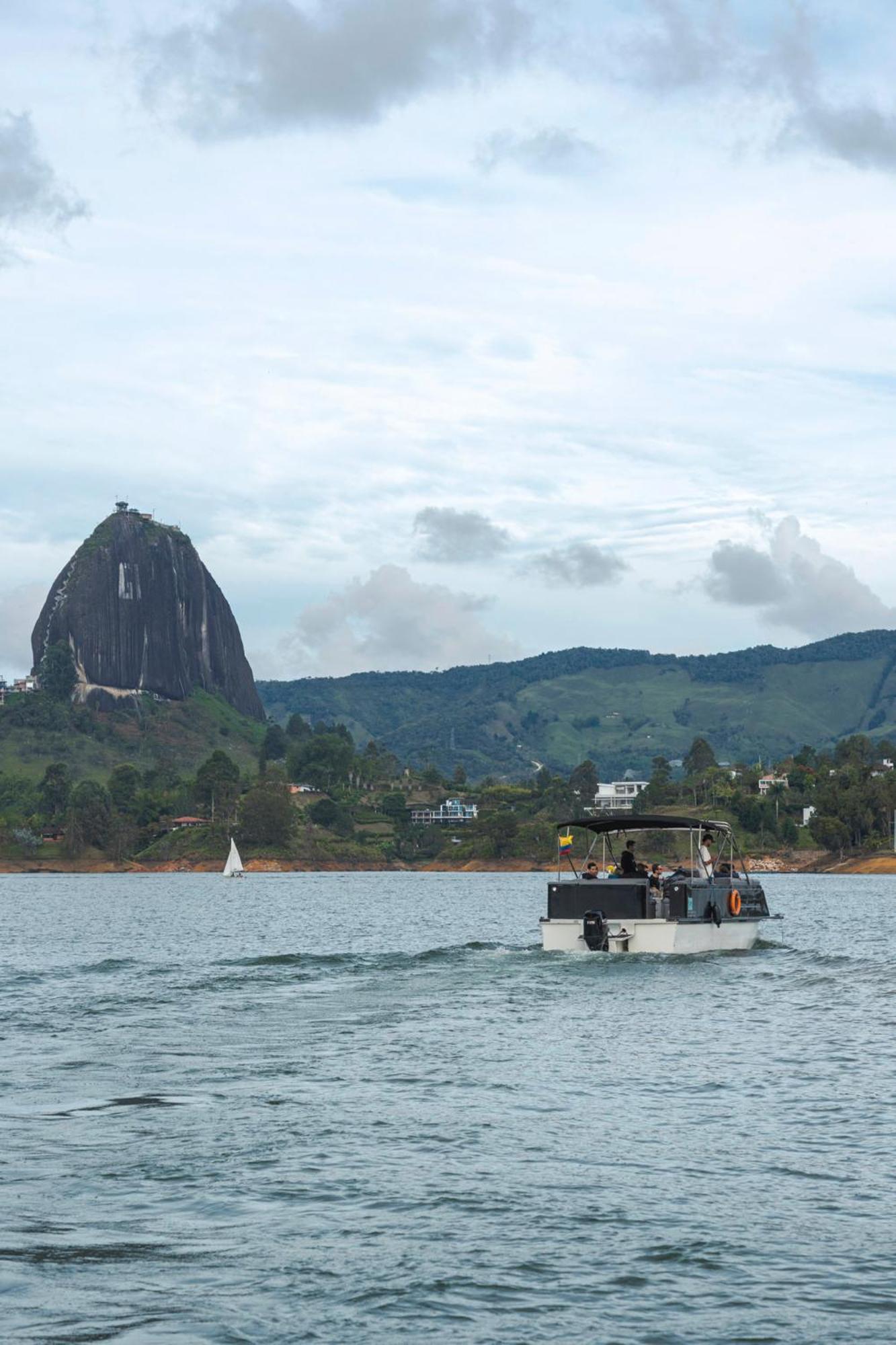 Porto Marina Hotel Guatape Luaran gambar